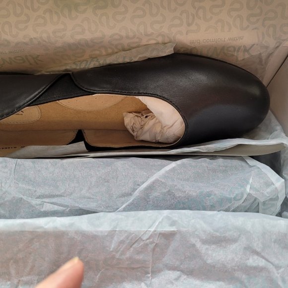 Softwalk Norwich 10W Black Leather Ballet Flats NIB - Picture 4 of 7